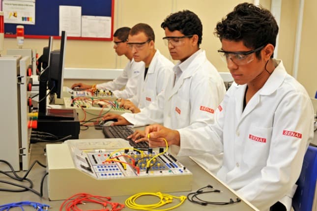 Curso Técnico em Automação Industrial - SENAI Campinas